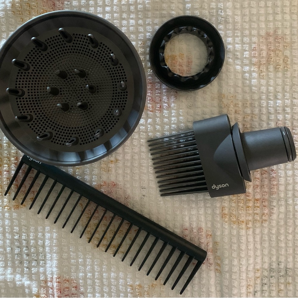 Dyson hair dryer attachments bundle